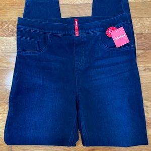 Spanx Jeanish pull on Jean leggings